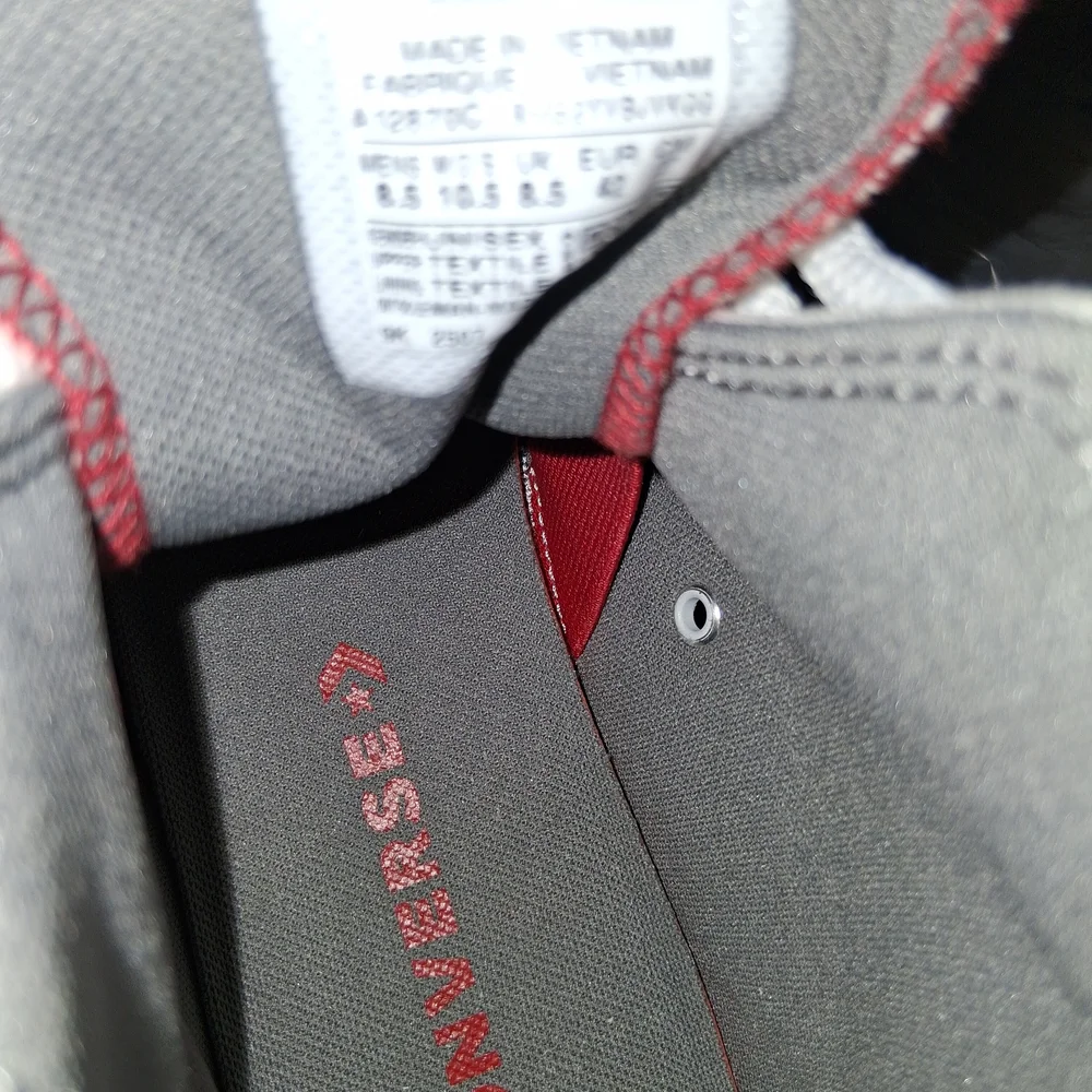 Converse Men's Red And White Sneaker - Picture 3 of 9